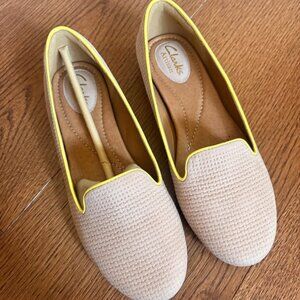 BRAND NEW - Clarks Valley Lounge Loafer Flats - Size 5.5